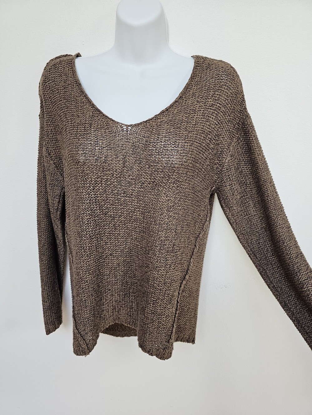 EUC - RDI V-Neck Long Sleeve Elbow Patch Sweater - Brown MEDIUM - Picture 4 of 10